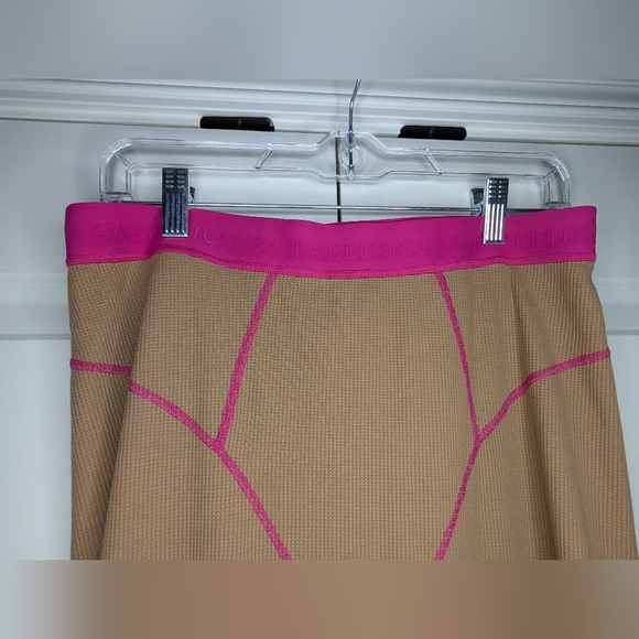 Fabletics XL Womens Brown Waffle Legging with Pink Trim Preowned - Picture 4 of 10